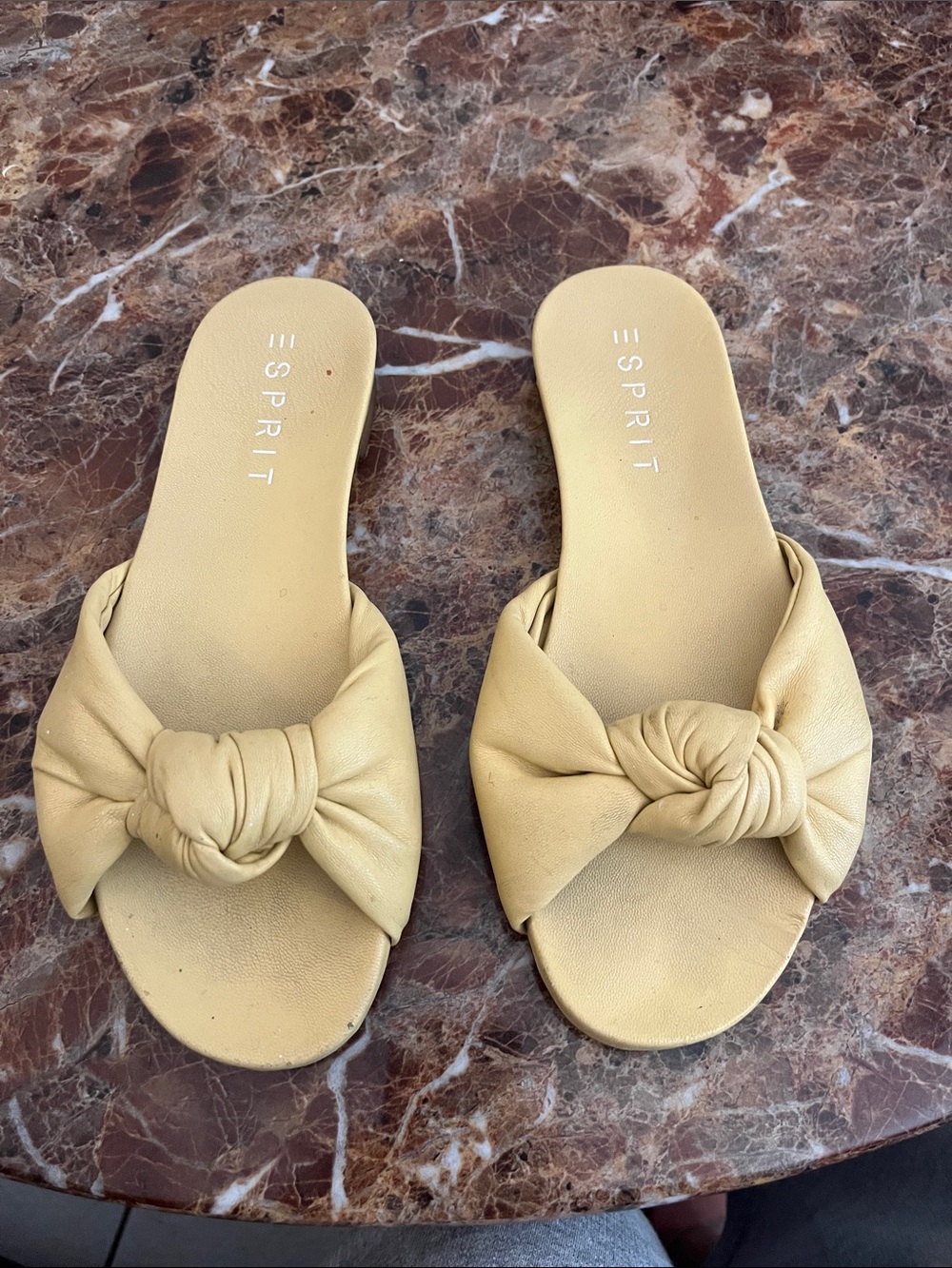 Esprit Women's Light Tan Knotted Slide Sandals